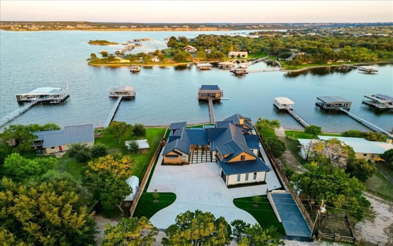 1014 Chaparrel Lane, Possum Kingdom Lake, TX 76449, 5 Bedrooms Bedrooms, ,6 BathroomsBathrooms,Residential,For Sale,1014 Chaparrel Lane,0,20902264