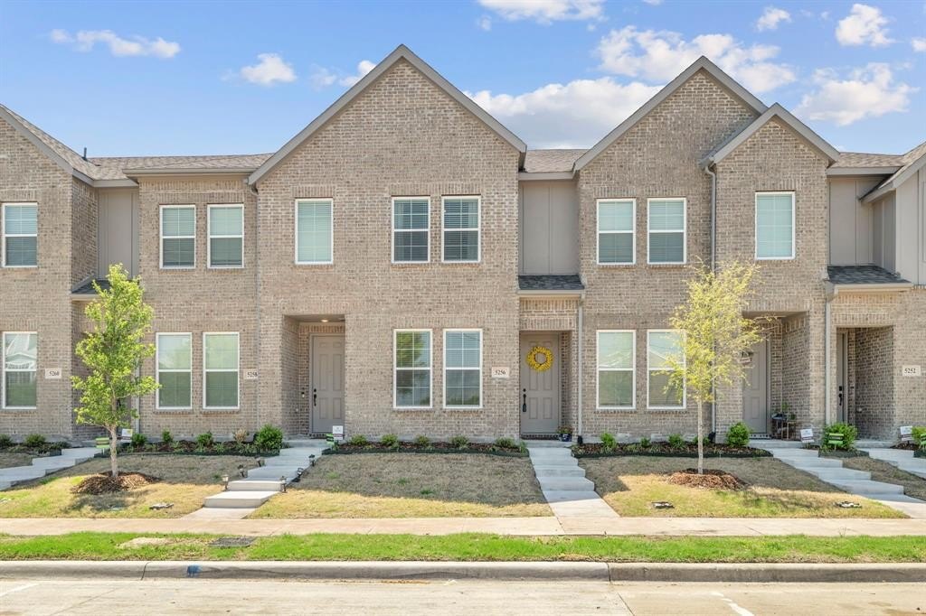5256 Springlake Parkway, Haltom City, TX 76117, 2 Habitaciones Habitaciones , ,2 BañosBaños,Residential,En Venta,5256 Springlake Parkway,0,20902473