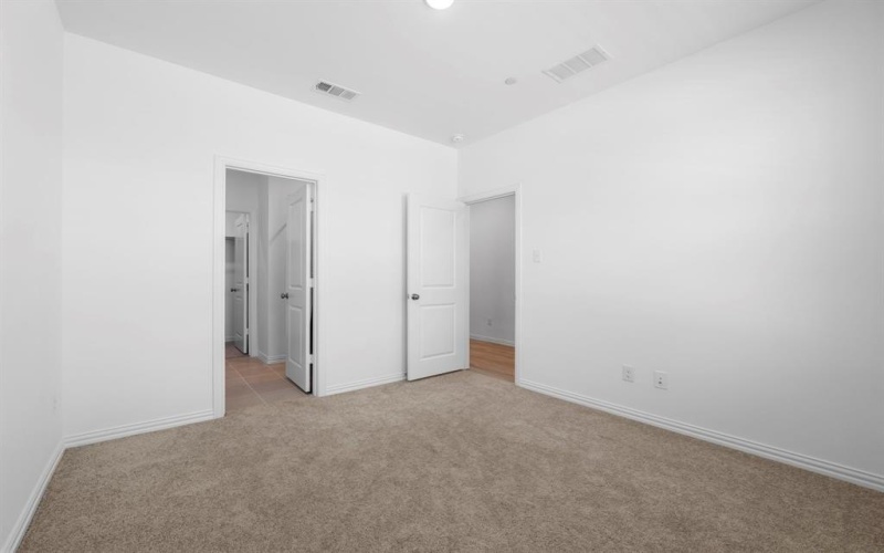 5256 Springlake Parkway, Haltom City, TX 76117, 2 Habitaciones Habitaciones , ,2 BañosBaños,Residential,En Venta,5256 Springlake Parkway,0,20902473