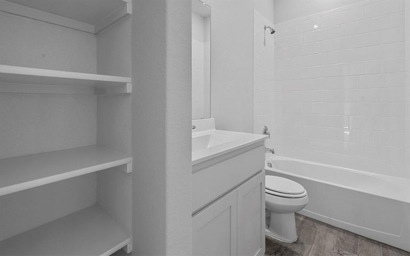 208 AFFIRMED Court, Granbury, TX 76049, 3 Habitaciones Habitaciones , ,2 BañosBaños,Residential,En Venta,208 AFFIRMED Court,20900793