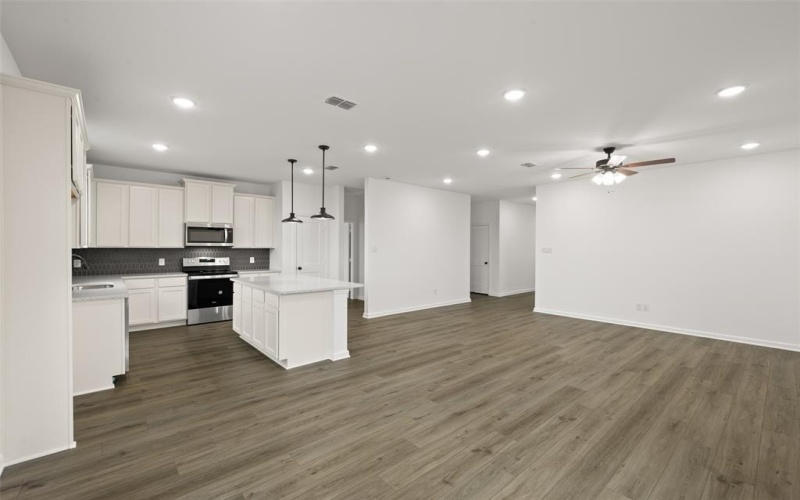 133 Lost Oak, Cleburne, TX 76031, 3 Bedrooms Bedrooms, ,2 BathroomsBathrooms,Residential,For Sale,133 Lost Oak,20903000