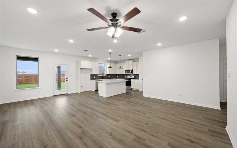 133 Lost Oak, Cleburne, TX 76031, 3 Bedrooms Bedrooms, ,2 BathroomsBathrooms,Residential,For Sale,133 Lost Oak,20903000
