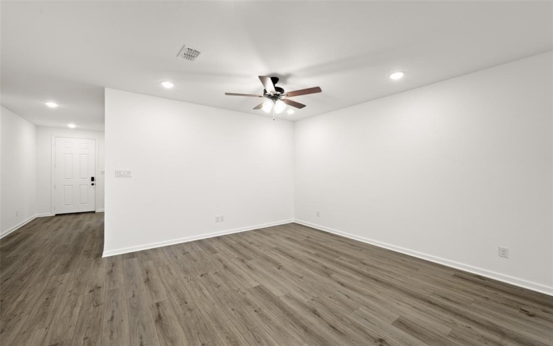 133 Lost Oak, Cleburne, TX 76031, 3 Bedrooms Bedrooms, ,2 BathroomsBathrooms,Residential,For Sale,133 Lost Oak,20903000