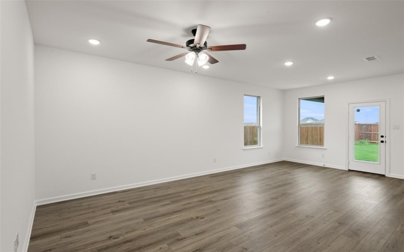 133 Lost Oak, Cleburne, TX 76031, 3 Bedrooms Bedrooms, ,2 BathroomsBathrooms,Residential,For Sale,133 Lost Oak,20903000