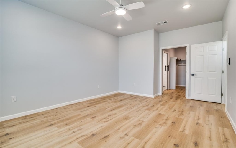 1321 Fletcher Street, Dallas, TX 75223, 4 Bedrooms Bedrooms, ,2 BathroomsBathrooms,Residential,For Sale,1321 Fletcher Street,20901081