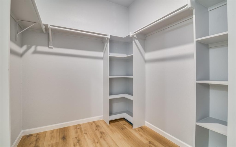 1321 Fletcher Street, Dallas, TX 75223, 4 Bedrooms Bedrooms, ,2 BathroomsBathrooms,Residential,For Sale,1321 Fletcher Street,20901081