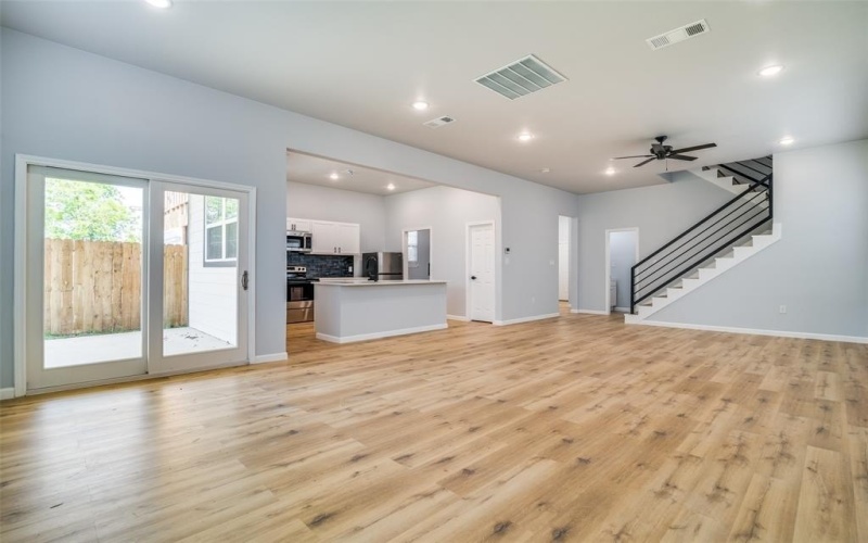 1321 Fletcher Street, Dallas, TX 75223, 4 Bedrooms Bedrooms, ,2 BathroomsBathrooms,Residential,For Sale,1321 Fletcher Street,20901081