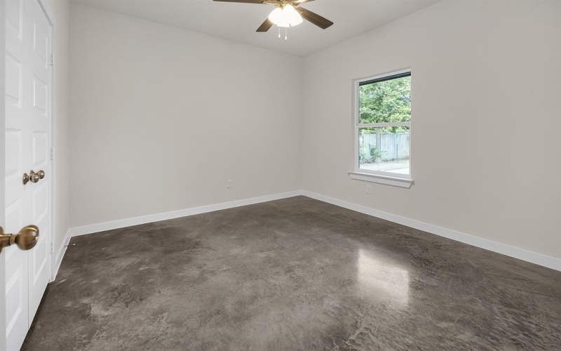404 Evans Street, Cleburne, TX 76031, 3 Bedrooms Bedrooms, ,2 BathroomsBathrooms,Residential,For Sale,404 Evans Street,20901120
