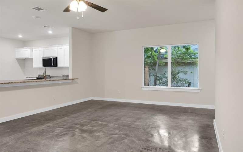 404 Evans Street, Cleburne, TX 76031, 3 Bedrooms Bedrooms, ,2 BathroomsBathrooms,Residential,For Sale,404 Evans Street,20901120