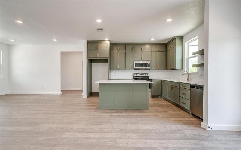 233 Lakeshore Drive, Runaway Bay, TX 76426, 4 Habitaciones Habitaciones , ,2 BañosBaños,Residential,En Venta,233 Lakeshore Drive,20903148