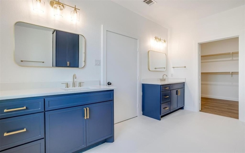 233 Lakeshore Drive, Runaway Bay, TX 76426, 4 Habitaciones Habitaciones , ,2 BañosBaños,Residential,En Venta,233 Lakeshore Drive,20903148