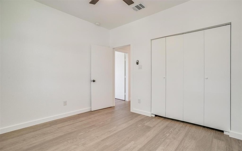 233 Lakeshore Drive, Runaway Bay, TX 76426, 4 Habitaciones Habitaciones , ,2 BañosBaños,Residential,En Venta,233 Lakeshore Drive,20903148