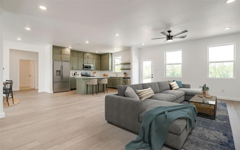 233 Lakeshore Drive, Runaway Bay, TX 76426, 4 Habitaciones Habitaciones , ,2 BañosBaños,Residential,En Venta,233 Lakeshore Drive,20903148