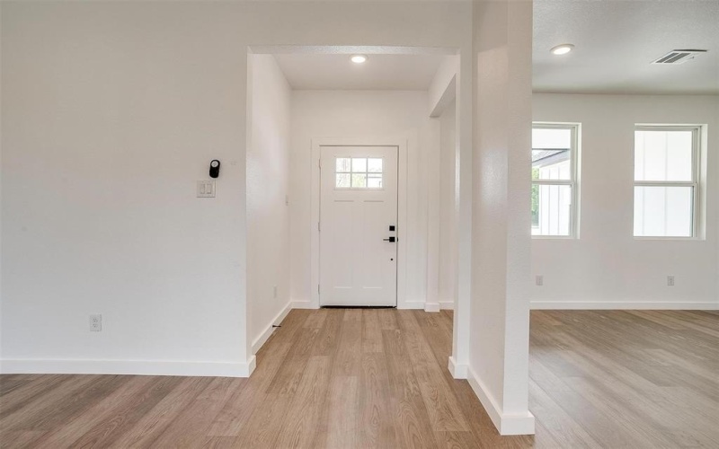 233 Lakeshore Drive, Runaway Bay, TX 76426, 4 Habitaciones Habitaciones , ,2 BañosBaños,Residential,En Venta,233 Lakeshore Drive,20903148
