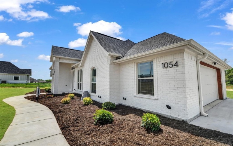 1054 Alex Drive, Springtown, TX 76082, 4 Habitaciones Habitaciones , ,2 BañosBaños,Residential,En Venta,1054 Alex Drive,20903185