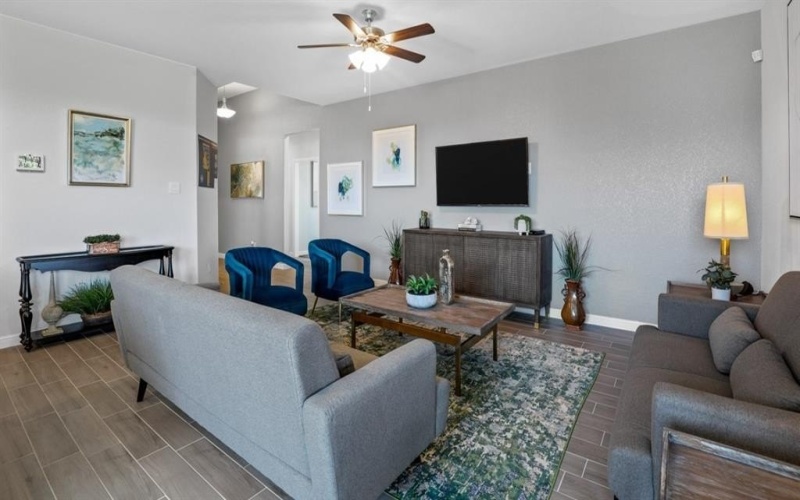 101 SEABISCUIT Court, Granbury, TX 76049, 4 Habitaciones Habitaciones , ,2 BañosBaños,Residential,En Venta,101 SEABISCUIT Court,20901398