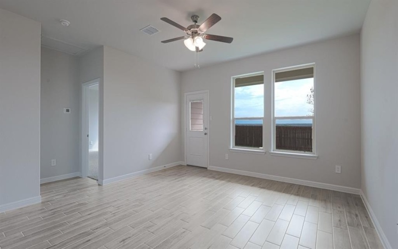 109 SEABISCUIT Court, Granbury, TX 76049, 4 Habitaciones Habitaciones , ,2 BañosBaños,Residential,En Venta,109 SEABISCUIT Court,20901477