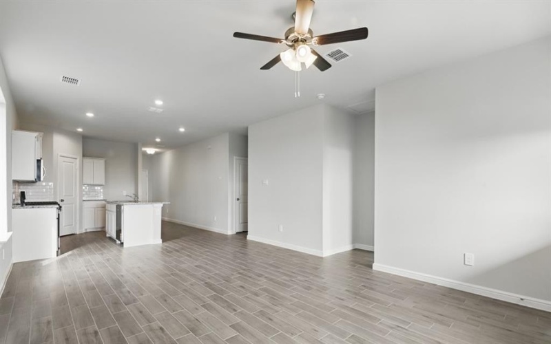109 SEABISCUIT Court, Granbury, TX 76049, 4 Habitaciones Habitaciones , ,2 BañosBaños,Residential,En Venta,109 SEABISCUIT Court,20901477
