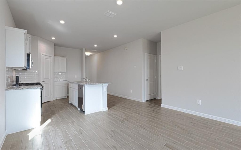 109 SEABISCUIT Court, Granbury, TX 76049, 4 Habitaciones Habitaciones , ,2 BañosBaños,Residential,En Venta,109 SEABISCUIT Court,20901477
