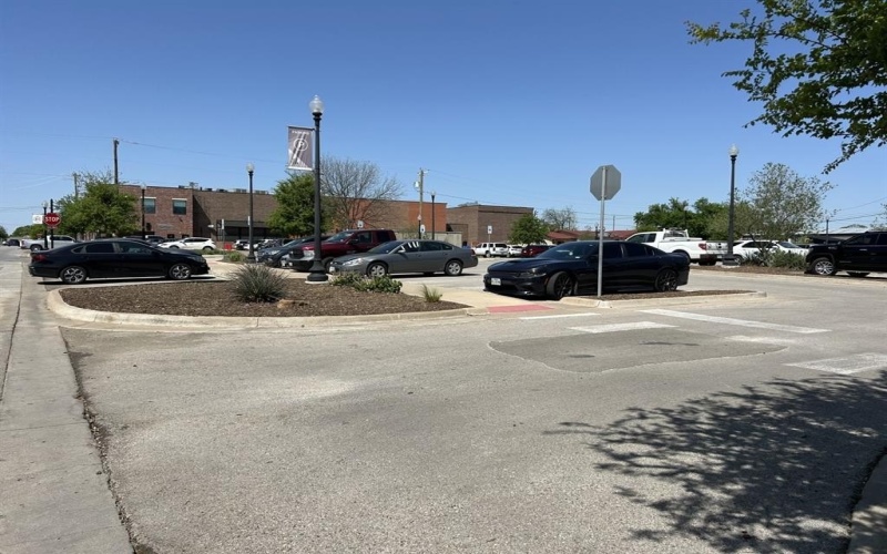 212 S Warren Street, Burleson, TX 76028, ,Commercial Sale,En Venta,212 S Warren Street,0,20901715