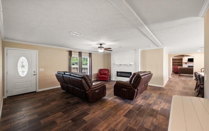 1524 SE County Road 3135, Corsicana, TX 75109, 4 Bedrooms Bedrooms, ,2 BathroomsBathrooms,Residential,For Sale,1524 SE County Road 3135,20901745