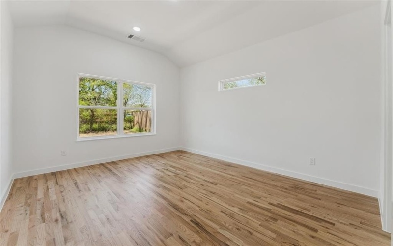 1313 Franklin Avenue, Bonham, TX 75418, 3 Bedrooms Bedrooms, ,2 BathroomsBathrooms,Residential,For Sale,1313 Franklin Avenue,20901897