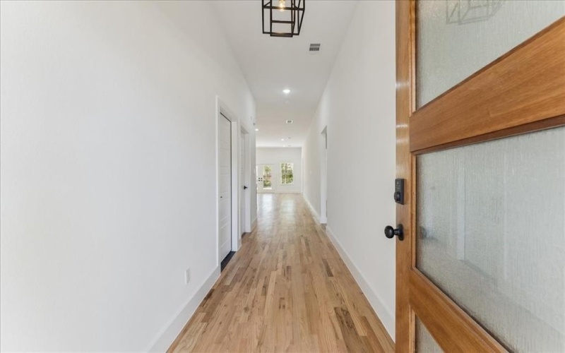 1313 Franklin Avenue, Bonham, TX 75418, 3 Bedrooms Bedrooms, ,2 BathroomsBathrooms,Residential,For Sale,1313 Franklin Avenue,20901897