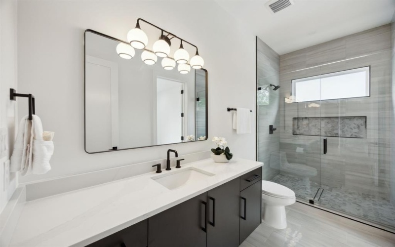 3815 Hawick Lane, Dallas, TX 75220, 5 Bedrooms Bedrooms, ,6 BathroomsBathrooms,Residential,For Sale,3815 Hawick Lane,20901982