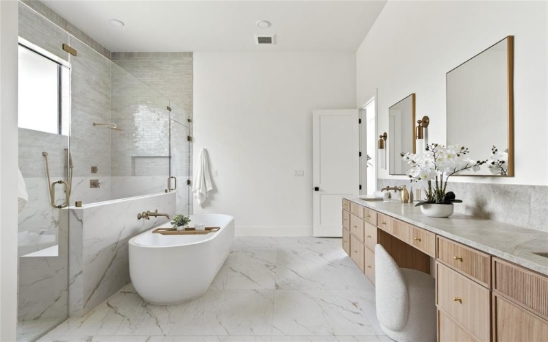 11736 Jamestown Road, Dallas, TX 75230, 5 Bedrooms Bedrooms, ,6 BathroomsBathrooms,Residential,For Sale,11736 Jamestown Road,20904234