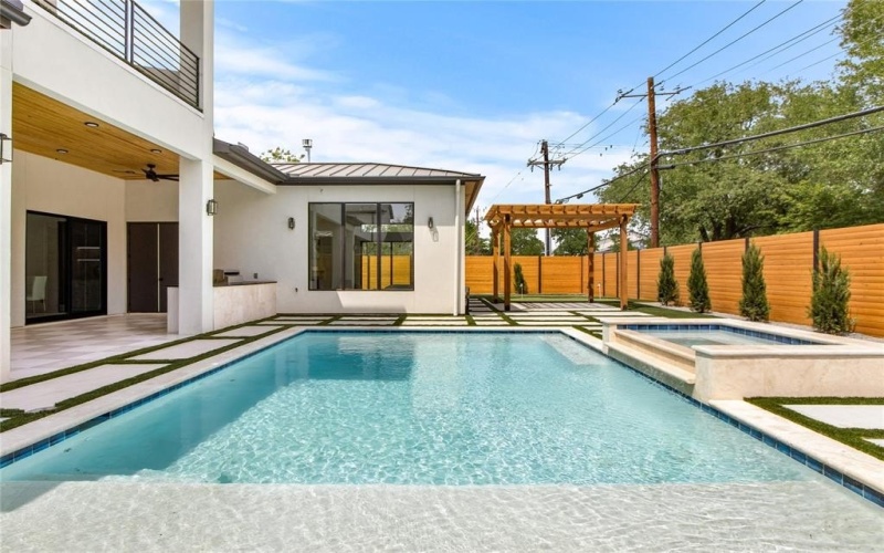 11736 Jamestown Road, Dallas, TX 75230, 5 Bedrooms Bedrooms, ,6 BathroomsBathrooms,Residential,For Sale,11736 Jamestown Road,20904234