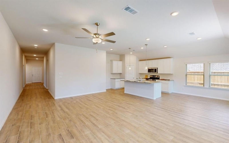 4009 Whisperwood Road, Denton, TX 76210, 4 Habitaciones Habitaciones , ,3 BañosBaños,Residential,En Venta,4009 Whisperwood Road,0,20903652