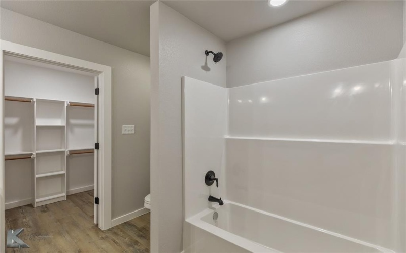 2006 High Noon Road, Abilene, TX 79602, 3 Bedrooms Bedrooms, ,2 BathroomsBathrooms,Residential,For Sale,2006 High Noon Road,20903688