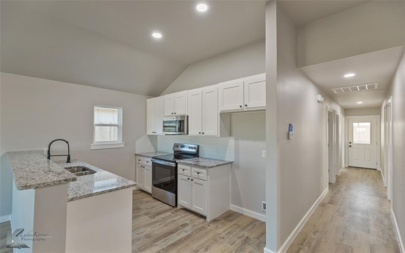 2006 High Noon Road, Abilene, TX 79602, 3 Bedrooms Bedrooms, ,2 BathroomsBathrooms,Residential,For Sale,2006 High Noon Road,20903688