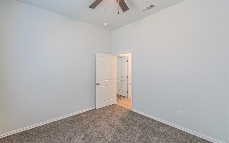 2916 Wilhurt Avenue, Dallas, TX 75216, 3 Habitaciones Habitaciones , ,2 BañosBaños,Residential,En Venta,2916 Wilhurt Avenue,20904099