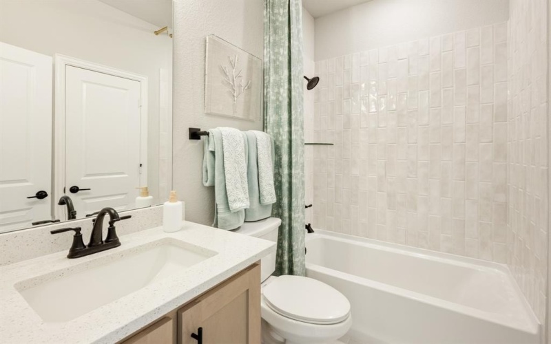 364 Aurora Hills Trail, Burleson, TX 76028, 5 Habitaciones Habitaciones , ,5 BañosBaños,Residential,En Venta,364 Aurora Hills Trail,20908395