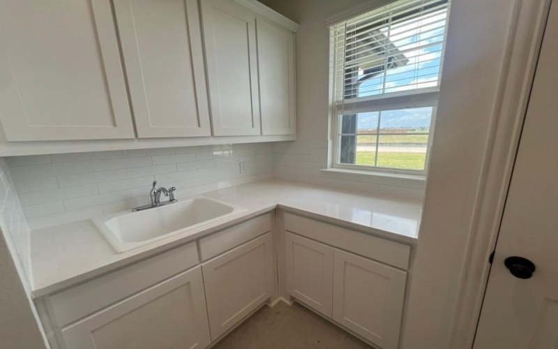 2454 Blackjack Oak Road, Oak Ridge, TX 75161, 3 Bedrooms Bedrooms, ,2 BathroomsBathrooms,Residential,For Sale,2454 Blackjack Oak Road,20908476