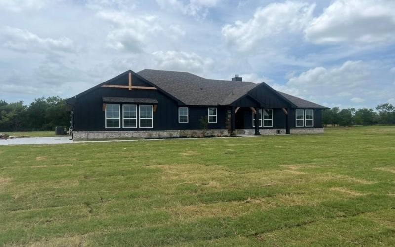 2454 Blackjack Oak Road, Oak Ridge, TX 75161, 3 Bedrooms Bedrooms, ,2 BathroomsBathrooms,Residential,For Sale,2454 Blackjack Oak Road,20908476