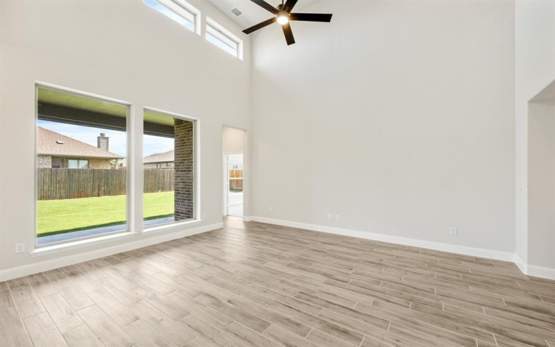 6 Covey Lane, Sanger, TX 76266, 4 Bedrooms Bedrooms, ,3 BathroomsBathrooms,Residential,For Sale,6 Covey Lane,20906111