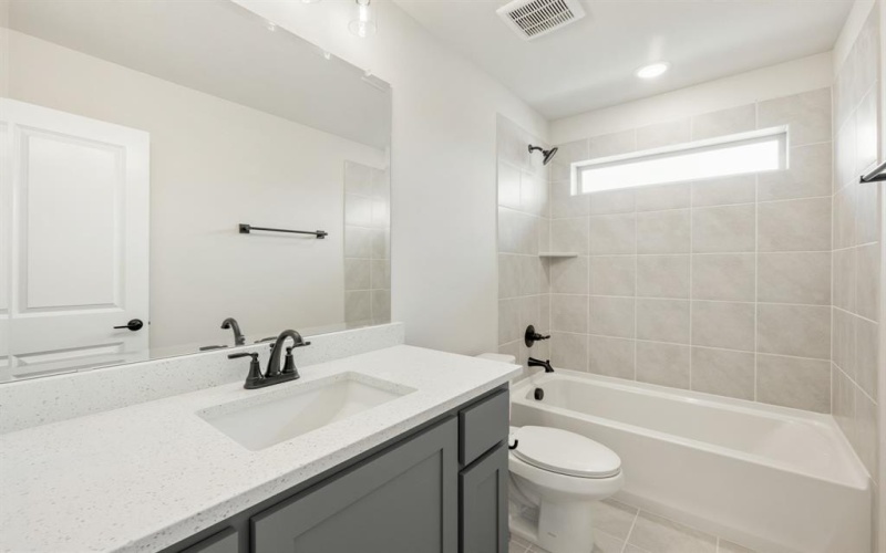 6 Covey Lane, Sanger, TX 76266, 4 Bedrooms Bedrooms, ,3 BathroomsBathrooms,Residential,For Sale,6 Covey Lane,20906111