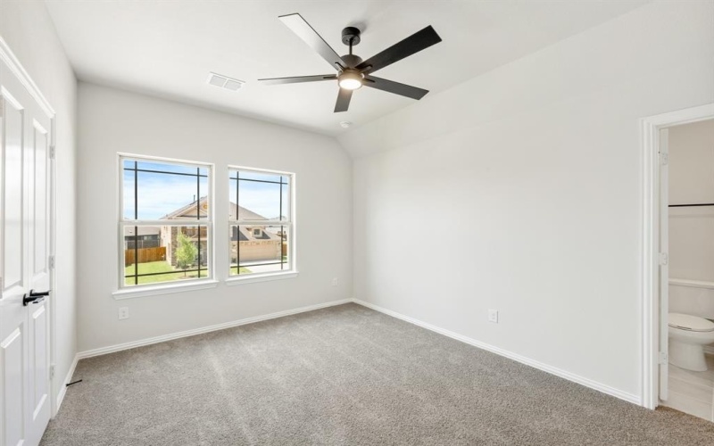 6 Covey Lane, Sanger, TX 76266, 4 Bedrooms Bedrooms, ,3 BathroomsBathrooms,Residential,For Sale,6 Covey Lane,20906111