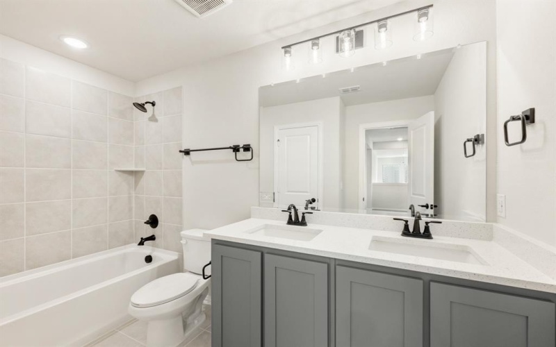 6 Covey Lane, Sanger, TX 76266, 4 Bedrooms Bedrooms, ,3 BathroomsBathrooms,Residential,For Sale,6 Covey Lane,20906111