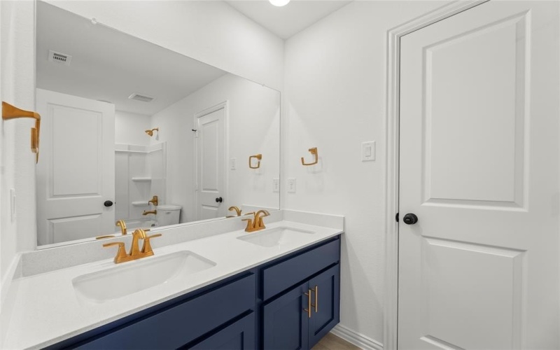 1302 Parkdale Street, Forney, TX 75126, 5 Bedrooms Bedrooms, ,5 BathroomsBathrooms,Residential,For Sale,1302 Parkdale Street,20906166