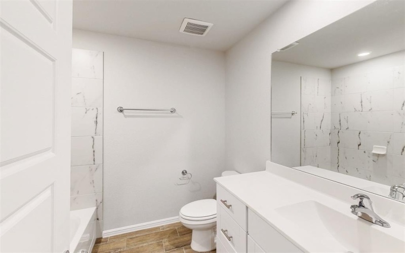 116 Northampton Drive, Justin, TX 76247, 4 Bedrooms Bedrooms, ,3 BathroomsBathrooms,Residential,For Sale,116 Northampton Drive,20904582