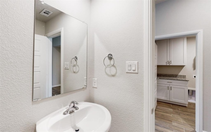 116 Northampton Drive, Justin, TX 76247, 4 Bedrooms Bedrooms, ,3 BathroomsBathrooms,Residential,For Sale,116 Northampton Drive,20904582