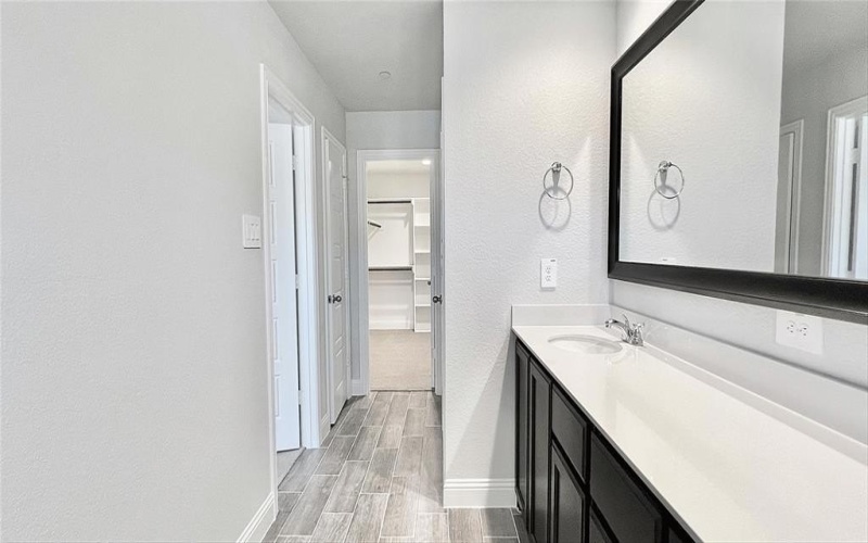 643 Sandiford, Mansfield, TX 76063, 3 Bedrooms Bedrooms, ,2 BathroomsBathrooms,Residential,For Sale,643 Sandiford,20904689