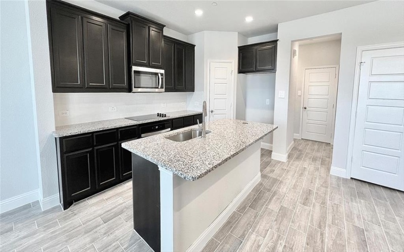 643 Sandiford, Mansfield, TX 76063, 3 Bedrooms Bedrooms, ,2 BathroomsBathrooms,Residential,For Sale,643 Sandiford,20904689