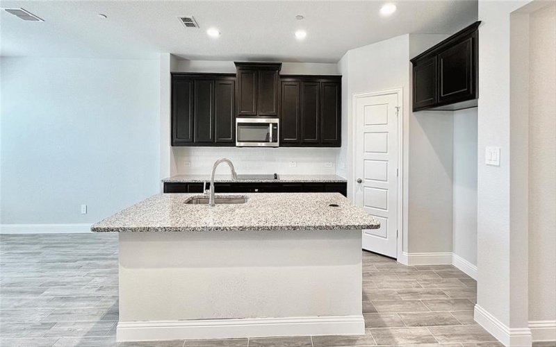 643 Sandiford, Mansfield, TX 76063, 3 Bedrooms Bedrooms, ,2 BathroomsBathrooms,Residential,For Sale,643 Sandiford,20904689