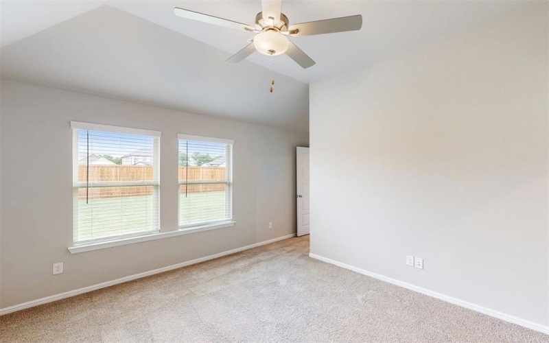 1106 Linwood Drive, Justin, TX 76247, 4 Habitaciones Habitaciones , ,2 BañosBaños,Residential,En Venta,1106 Linwood Drive,20904812