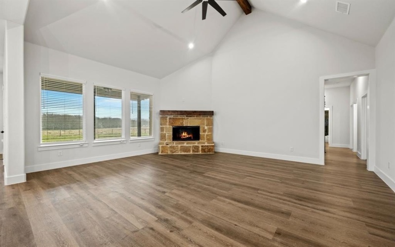 56 Dove Landing Road, Valley View, TX 76272, 4 Bedrooms Bedrooms, ,2 BathroomsBathrooms,Residential,For Sale,56 Dove Landing Road,20906943