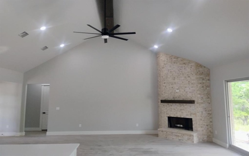 192 Johnston Lane, Runaway Bay, TX 76426, 3 Bedrooms Bedrooms, ,2 BathroomsBathrooms,Residential,For Sale,192 Johnston Lane,20904977